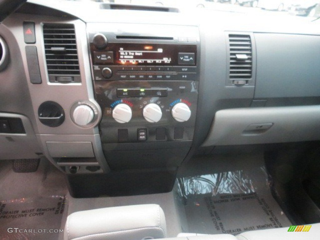 2010 Tundra SR5 Double Cab - Black / Graphite Gray photo #18