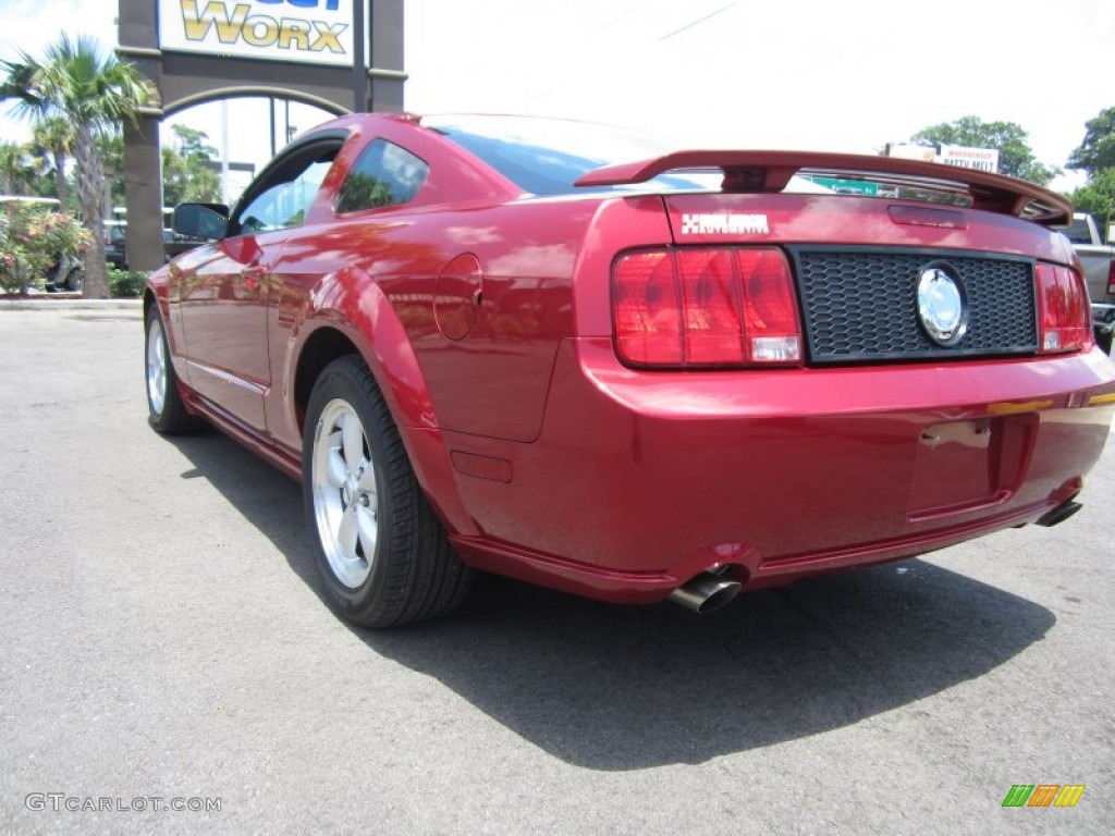 2007 Mustang GT Premium Coupe - Redfire Metallic / Dark Charcoal photo #9