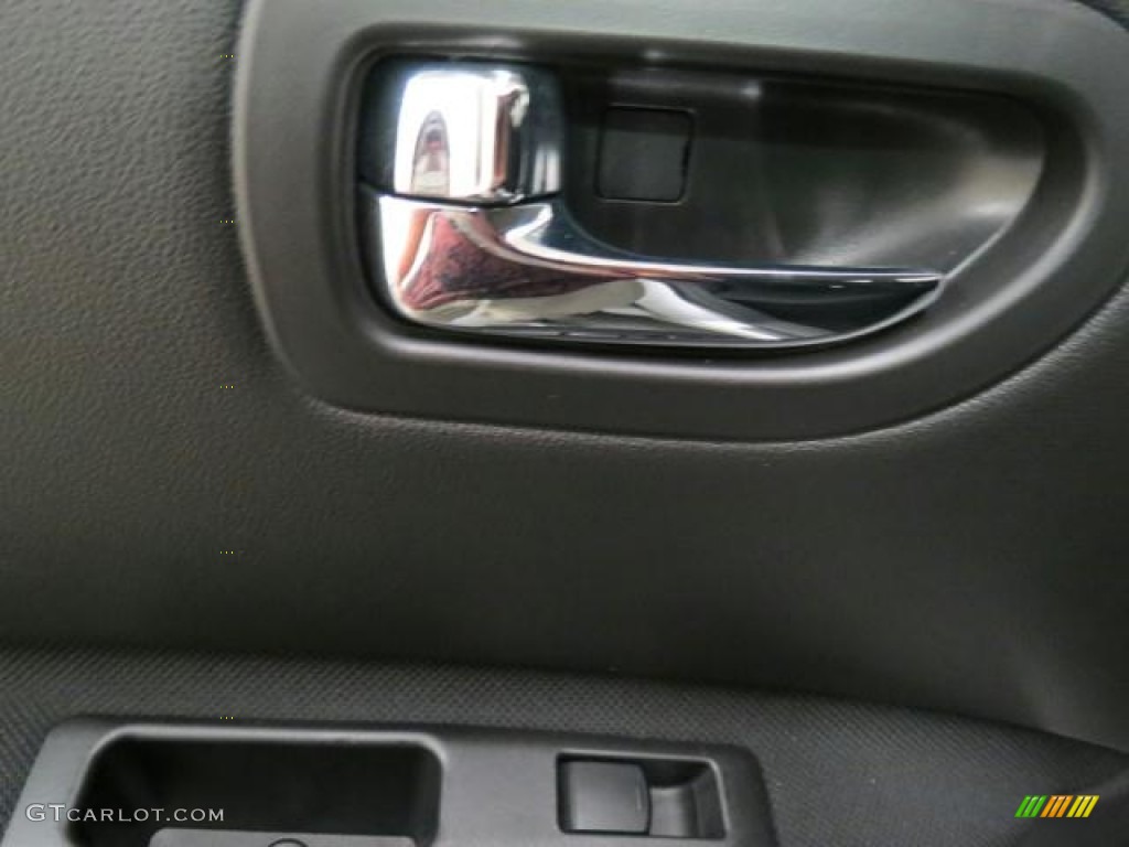 2011 Rogue S - Silver Ice Metallic / Black photo #7