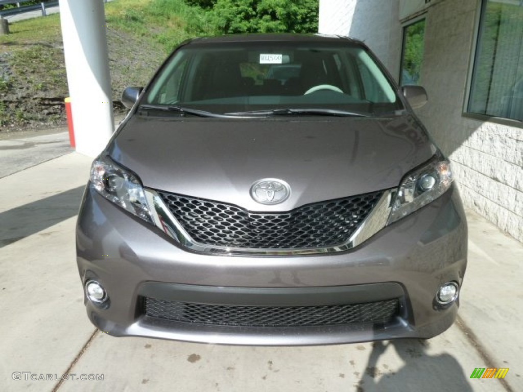 2012 Sienna SE - Predawn Gray Mica / Dark Charcoal photo #6