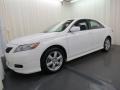 Super White - Camry SE Photo No. 3