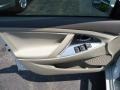 Super White - Camry Hybrid Photo No. 13