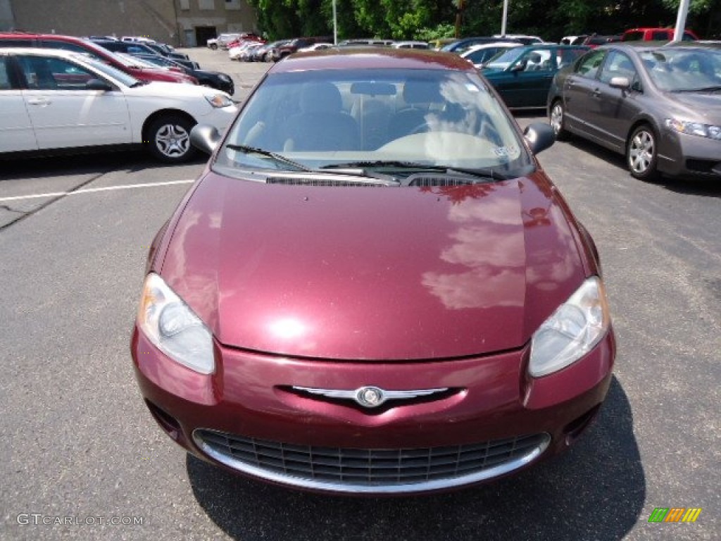 2001 Sebring LX Sedan - Dark Garnet Red Pearlcoat / Taupe photo #7