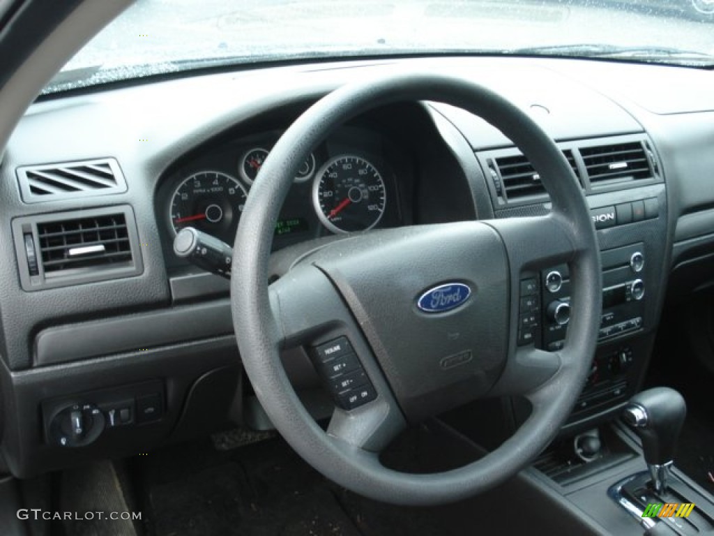 2009 Ford Fusion SE Charcoal Black Steering Wheel Photo #65982414
