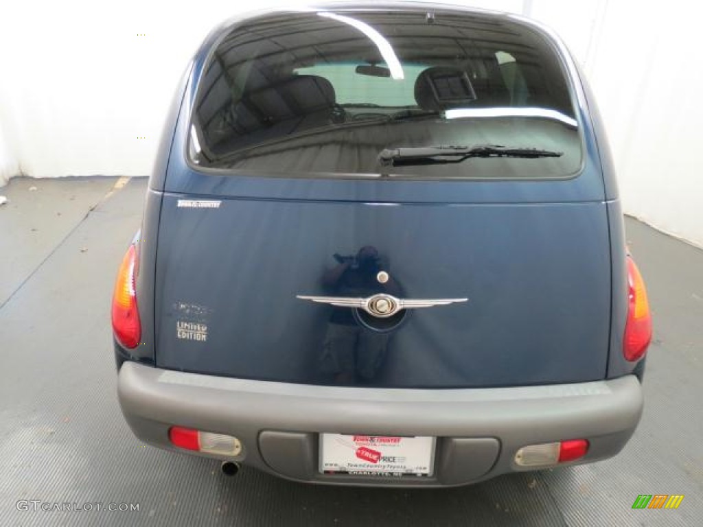 2001 PT Cruiser Limited - Patriot Blue Pearl / Taupe/Pearl Beige photo #27
