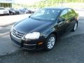 Black - Jetta SE Sedan Photo No. 3