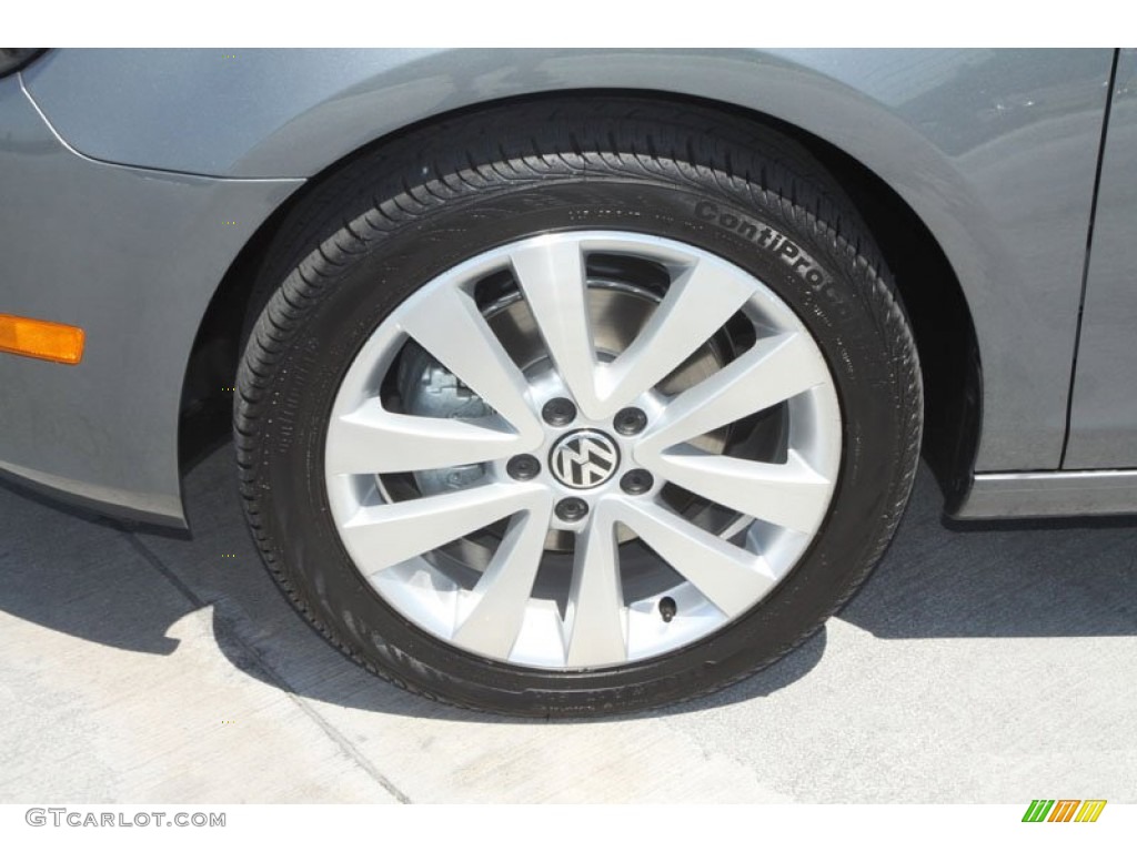 2012 Volkswagen Golf 4 Door Wheel Photos
