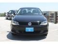 Black - Jetta SE Sedan Photo No. 2