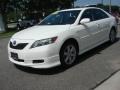 Super White - Camry SE Photo No. 8