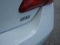 Super White - Camry SE Photo No. 24