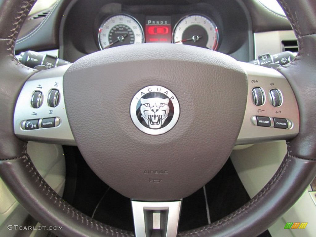 2010 Jaguar XF XF Supercharged Sedan Steering Wheel Photos
