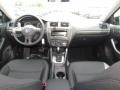 Black - Jetta SE Sedan Photo No. 5