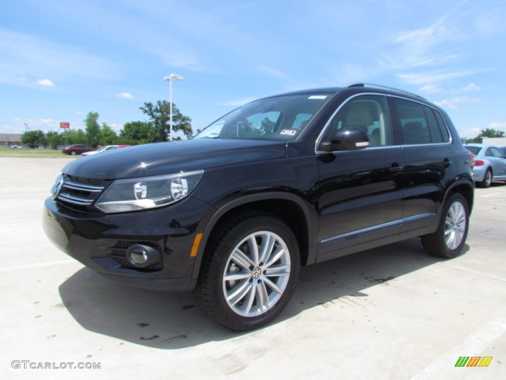 2012 Tiguan SE - Deep Black Metallic / Beige photo #1