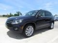 Deep Black Metallic - Tiguan SE Photo No. 1