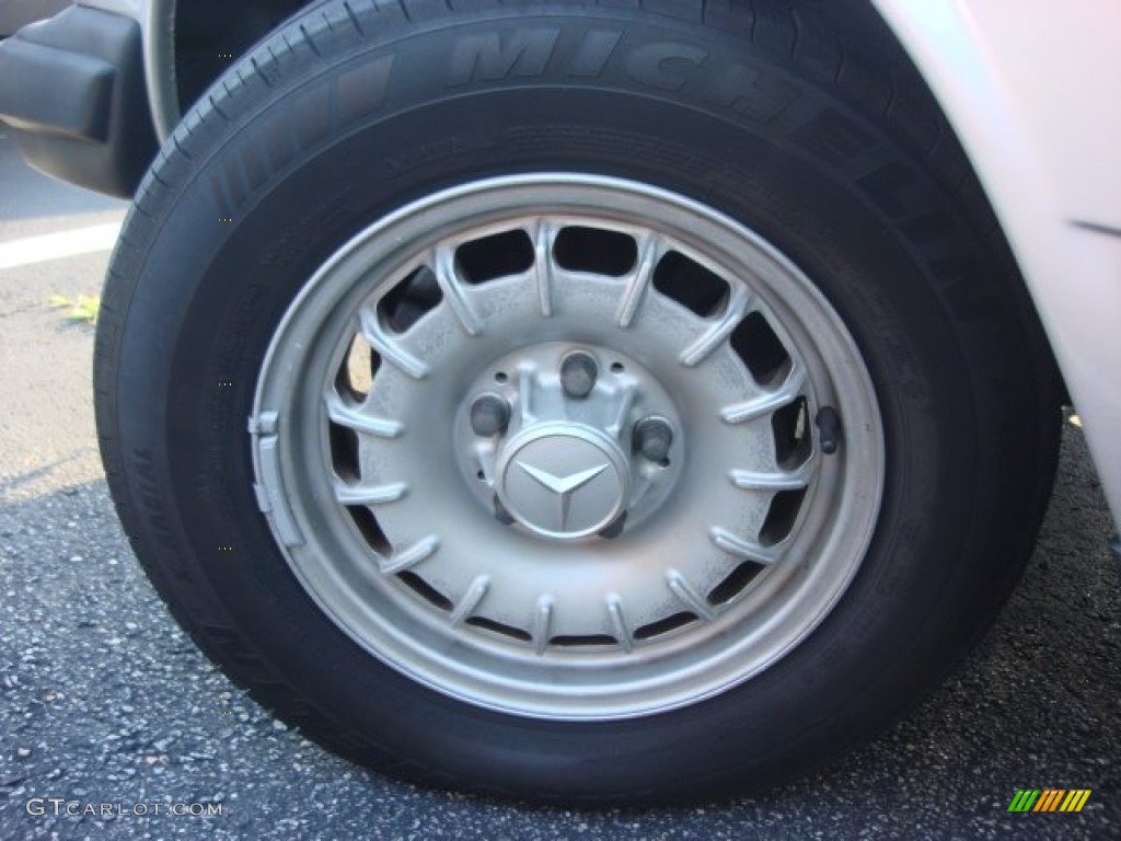 1984 Mercedes-Benz E Class 300 D Sedan Wheel Photo #65993565