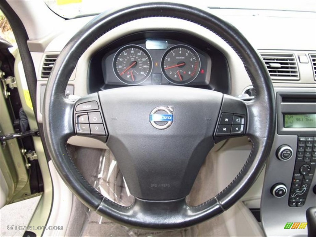2008 Volvo S40 2.4i Umbra Brown/Quartz Beige Steering Wheel Photo #65995296