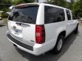 Summit White - Suburban LT Photo No. 17
