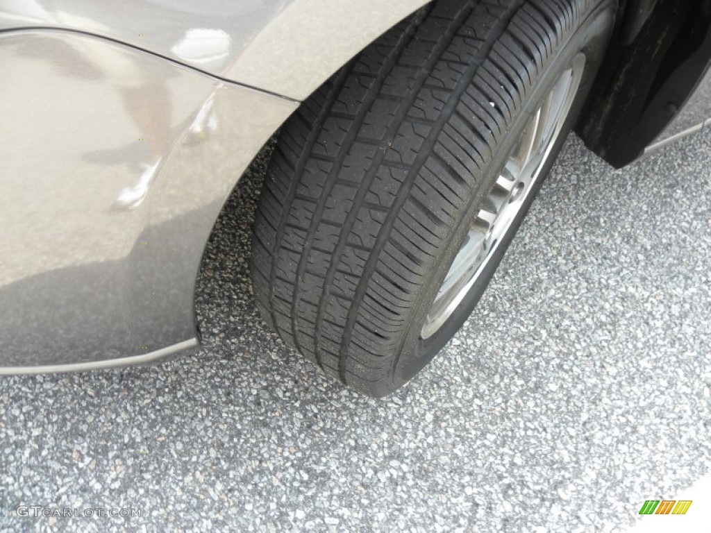 2011 Focus SE Sedan - Sterling Gray Metallic / Medium Stone photo #17