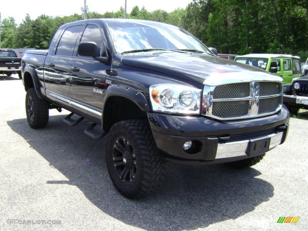 2008 Ram 1500 Laramie Mega Cab 4x4 - Brilliant Black Crystal Pearl / Medium Slate Gray photo #3