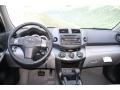 Super White - RAV4 V6 4WD Photo No. 5