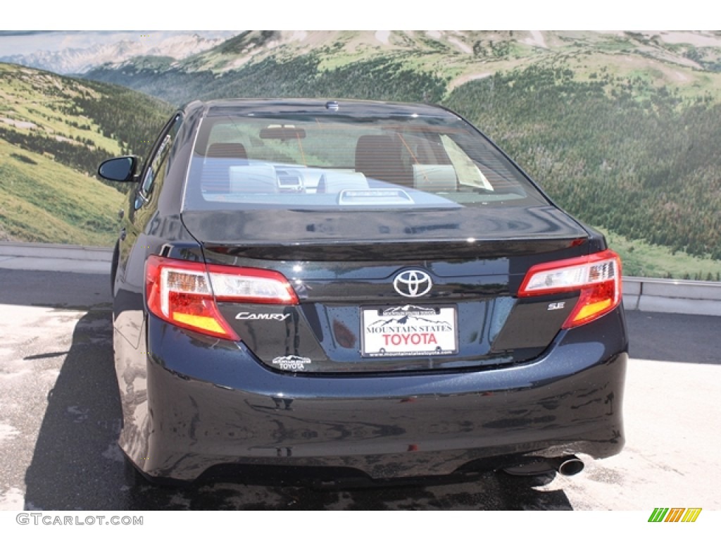 2012 Camry SE - Cosmic Gray Mica / Black photo #4