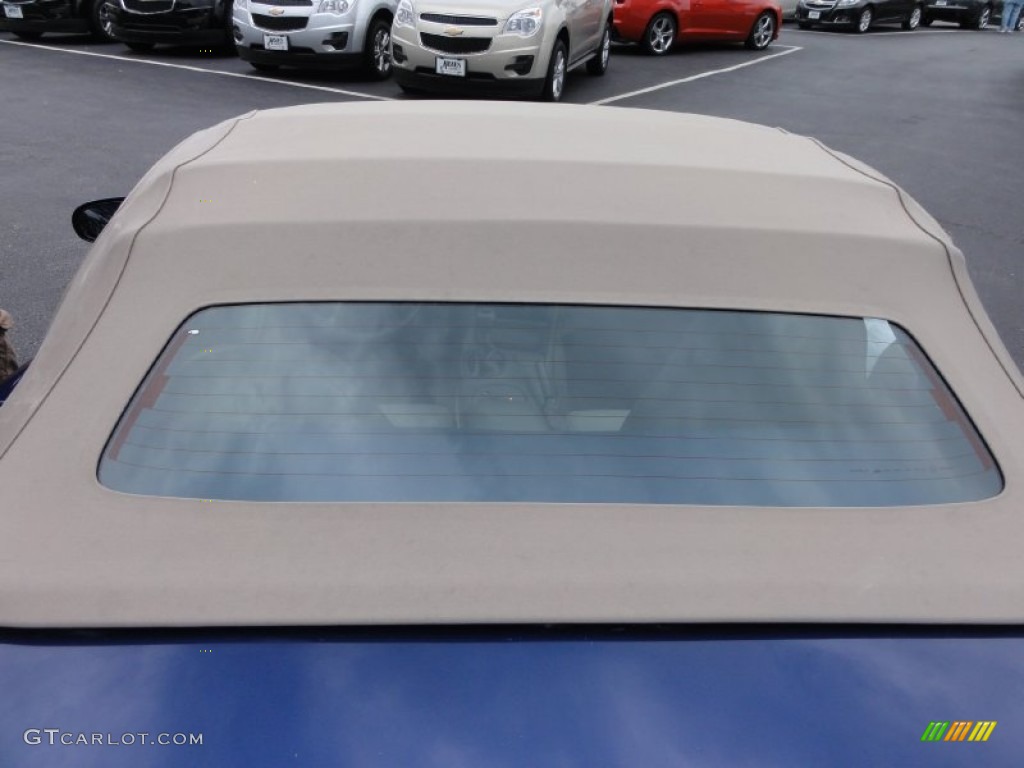 2004 Corvette Convertible - LeMans Blue Metallic / Shale photo #32