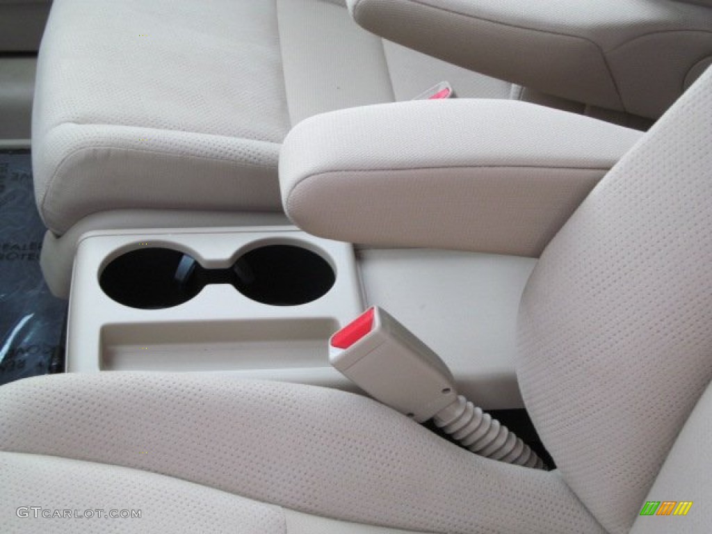 2011 CR-V SE 4WD - Opal Sage Metallic / Ivory photo #15