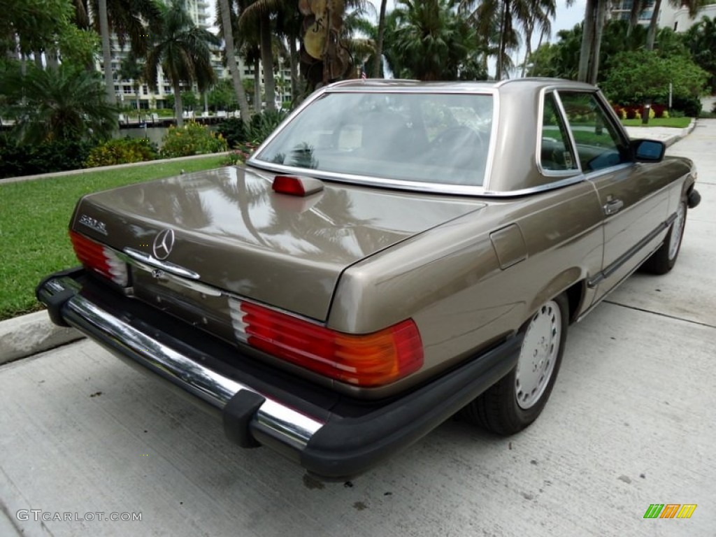 Light Beige Metallic 1987 Mercedes-Benz SL Class 560 SL Roadster Exterior Photo #66012204