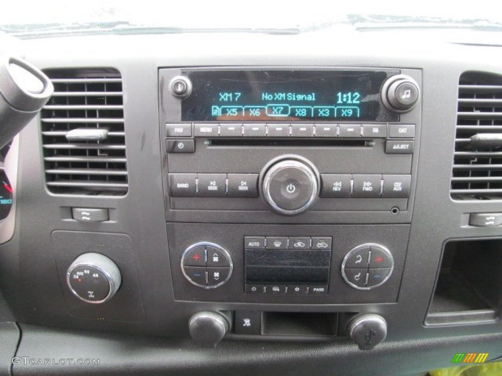 2011 Chevrolet Silverado 1500 LT Extended Cab 4x4 Controls Photo #66012759