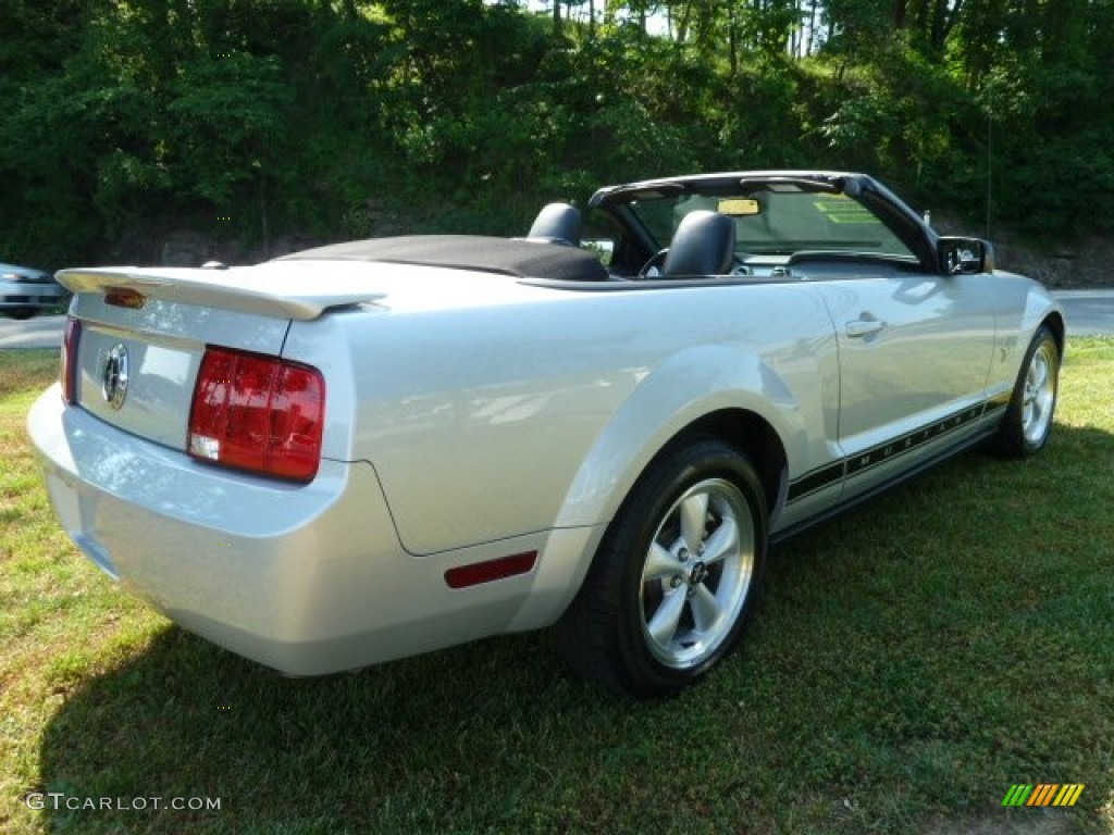 2007 Mustang V6 Premium Convertible - Satin Silver Metallic / Dark Charcoal photo #3