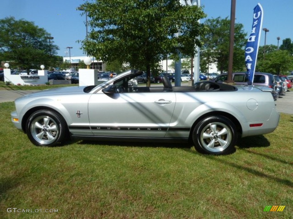 2007 Mustang V6 Premium Convertible - Satin Silver Metallic / Dark Charcoal photo #6