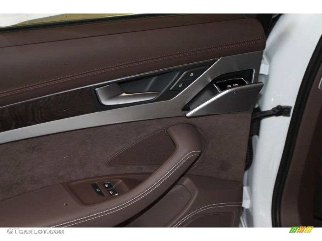 2012 Audi A8 4.2 quattro Door Panel Photos