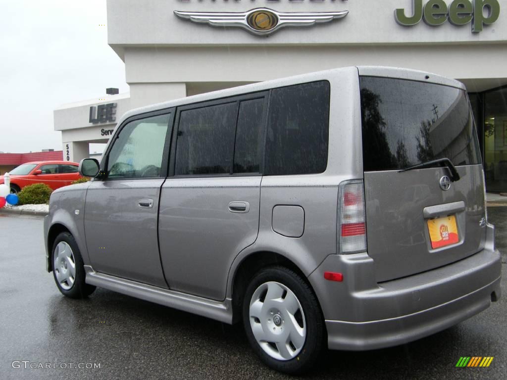 2005 xB  - Thunder Cloud Metallic / Dark Charcoal photo #3