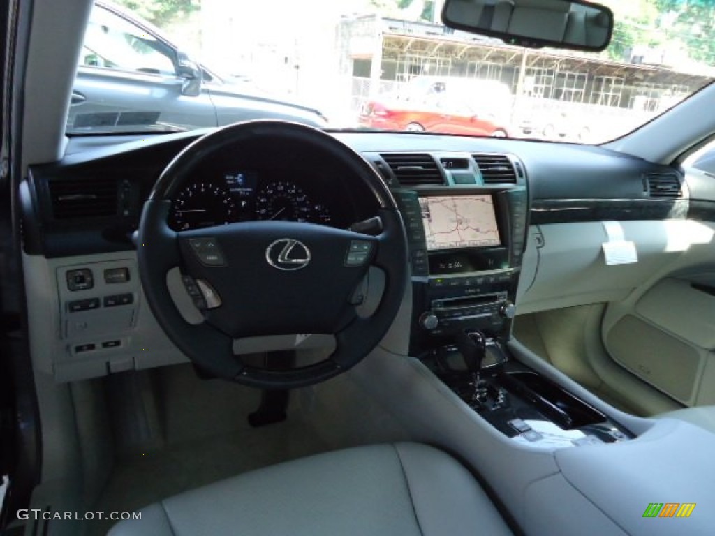 2012 LS 460 AWD - Nebula Gray Pearl / Light Gray/Dark Gray Birds-Eye Maple photo #9