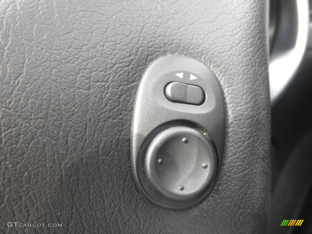 2006 Pontiac GTO Coupe Controls Photo #66019815