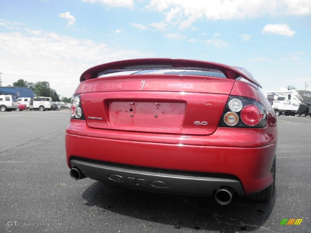 2006 GTO Coupe - Spice Red Metallic / Black photo #26