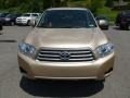 Sandy Beach Metallic - Highlander V6 4WD Photo No. 2