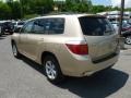 Sandy Beach Metallic - Highlander V6 4WD Photo No. 4