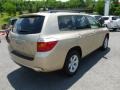 Sandy Beach Metallic - Highlander V6 4WD Photo No. 6