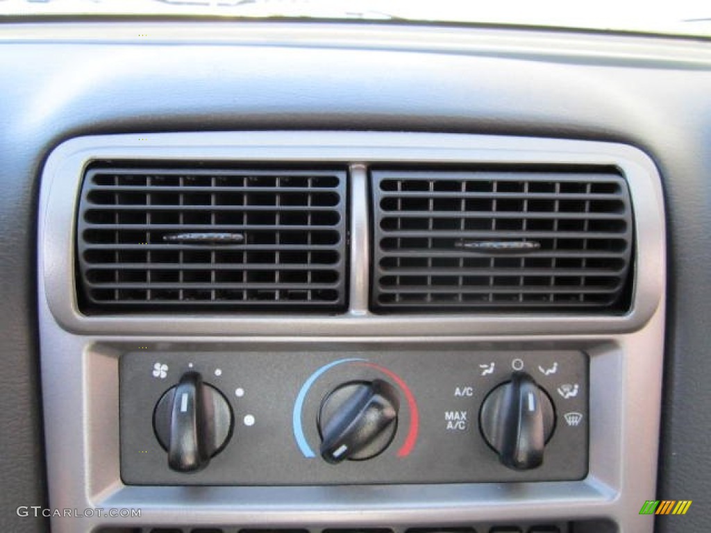 2004 Ford Mustang Mach 1 Coupe Controls Photo #66023424