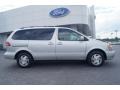 2002 Silver Shadow Pearl Toyota Sienna LE  photo #2