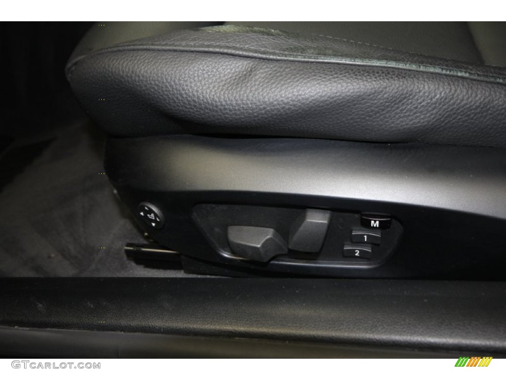 2011 3 Series 335i Coupe - Jet Black / Black photo #47