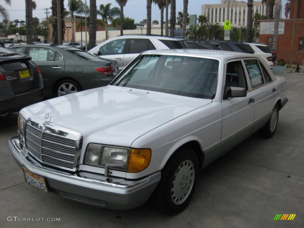 Arctic White 1986 Mercedes-Benz S Class 420 SEL Exterior Photo #66031134