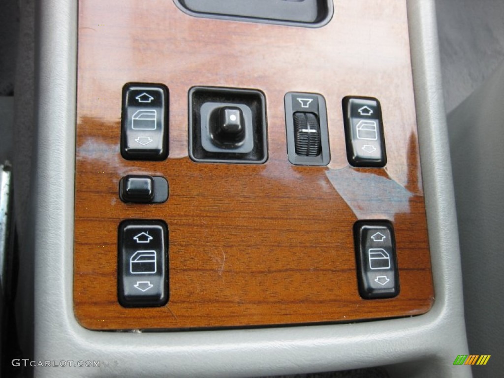 1986 Mercedes-Benz S Class 420 SEL Controls Photo #66031176