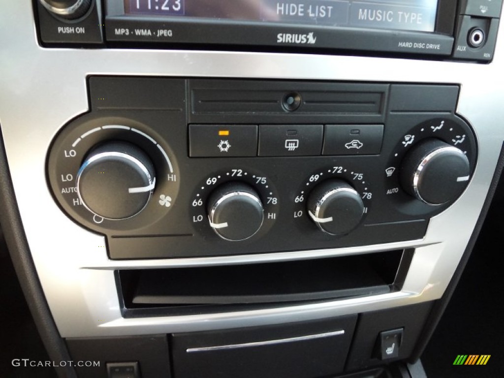2009 Dodge Charger R/T Controls Photo #66032002