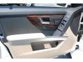 Arctic White - GLK 350 4Matic Photo No. 10
