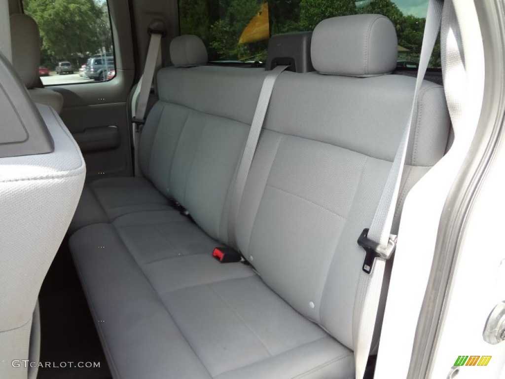 2006 F150 XL SuperCab 4x4 - Oxford White / Medium Flint photo #5