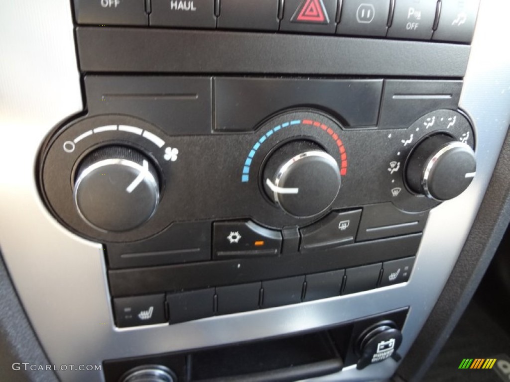 2008 Jeep Commander Sport Controls Photo #66032643