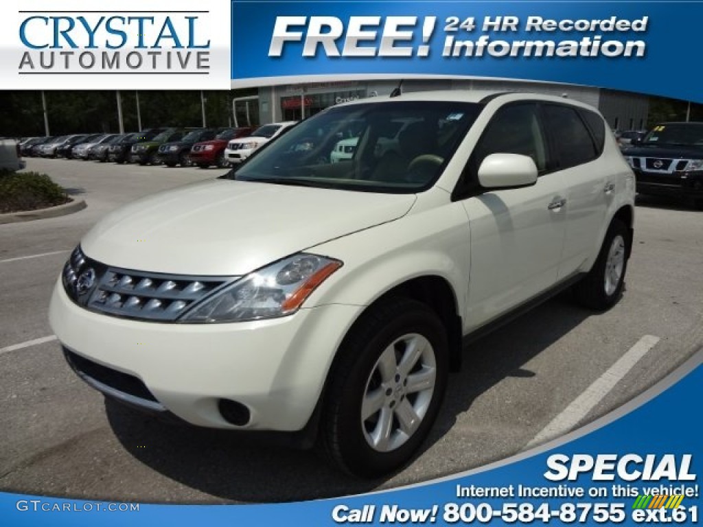 Pearl White Nissan Murano