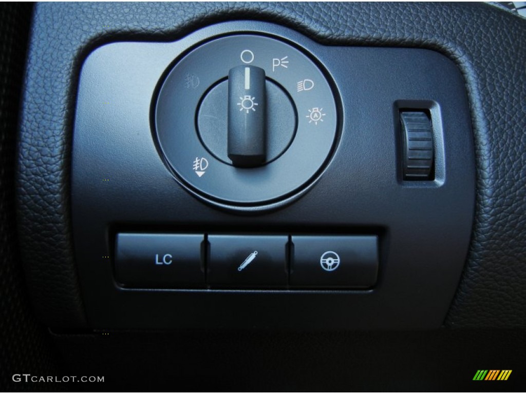 2013 Ford Mustang Shelby GT500 SVT Performance Package Convertible Controls Photo #66036417